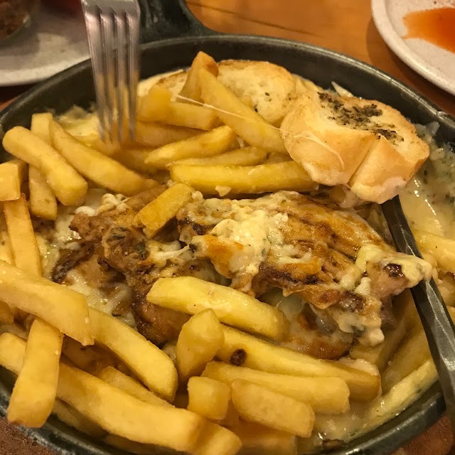 Cheesy mushroom sauce loaded fries